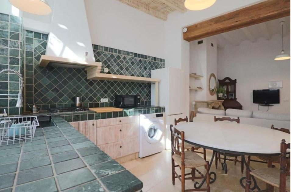 Apartamentos Castillo Quince การ์ตายา ภายนอก รูปภาพ
